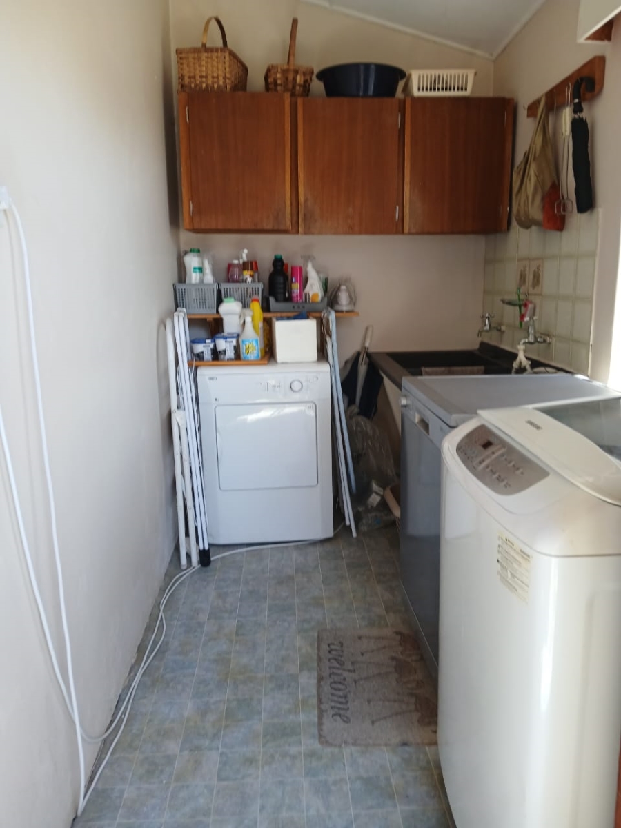 3 Bedroom Property for Sale in Albertinia Western Cape